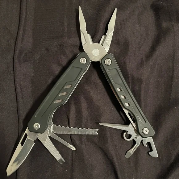 Multitool - Picture 3 of 4